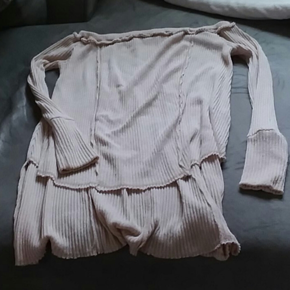 Off shoulder hi low tunic top - Picture 2 of 6